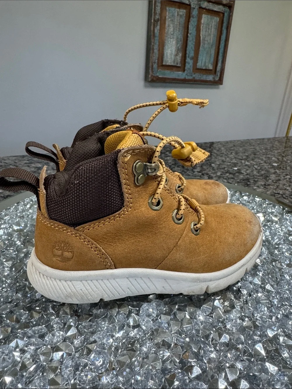 Timberland toddler Tan Suede Ankle Boots with White Sole 9